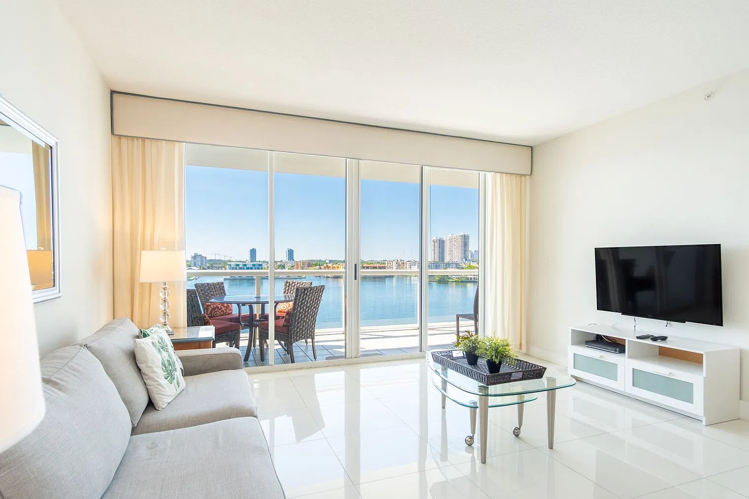 2 bed, 2.0 bath, 1302 sqft, $9,268 — Photo 1