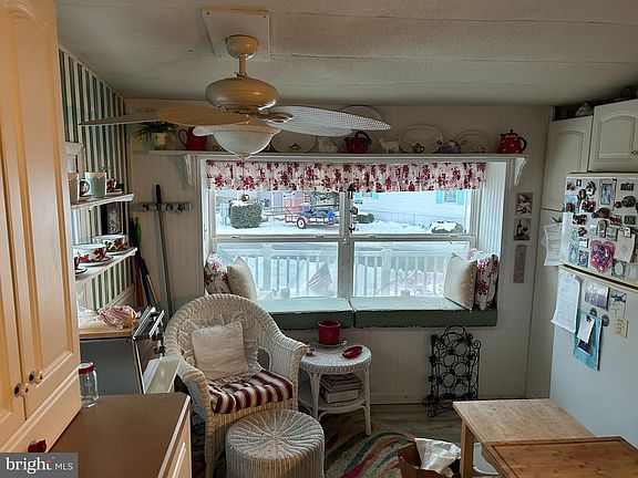 3rd image of 34197 Hillenwood Rd #4882