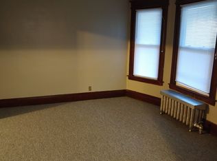 84 Oak Grove Ave, Springfield, MA 01109