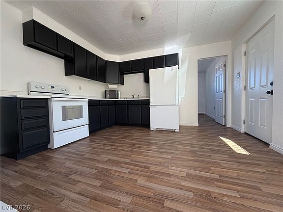 5th image of 1305 Avenue B
