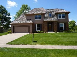 4652 NW Canyon Rd, Lees Summit, MO 64064