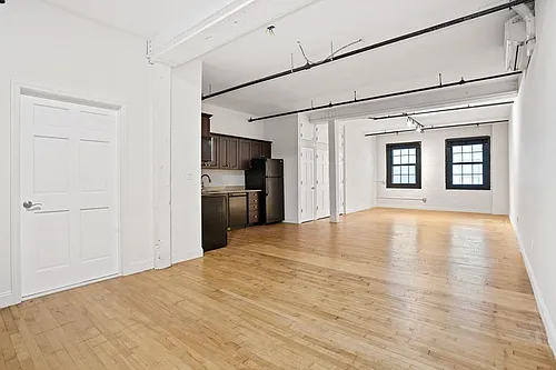 135 Plymouth St #304A Photo 1