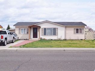 311 N Elm Ave, Pasco, WA 99301