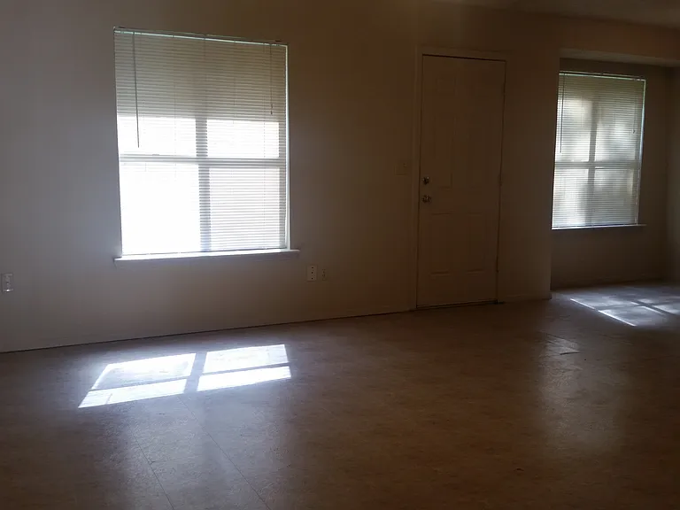 2007 Champions Living Rm_06202016