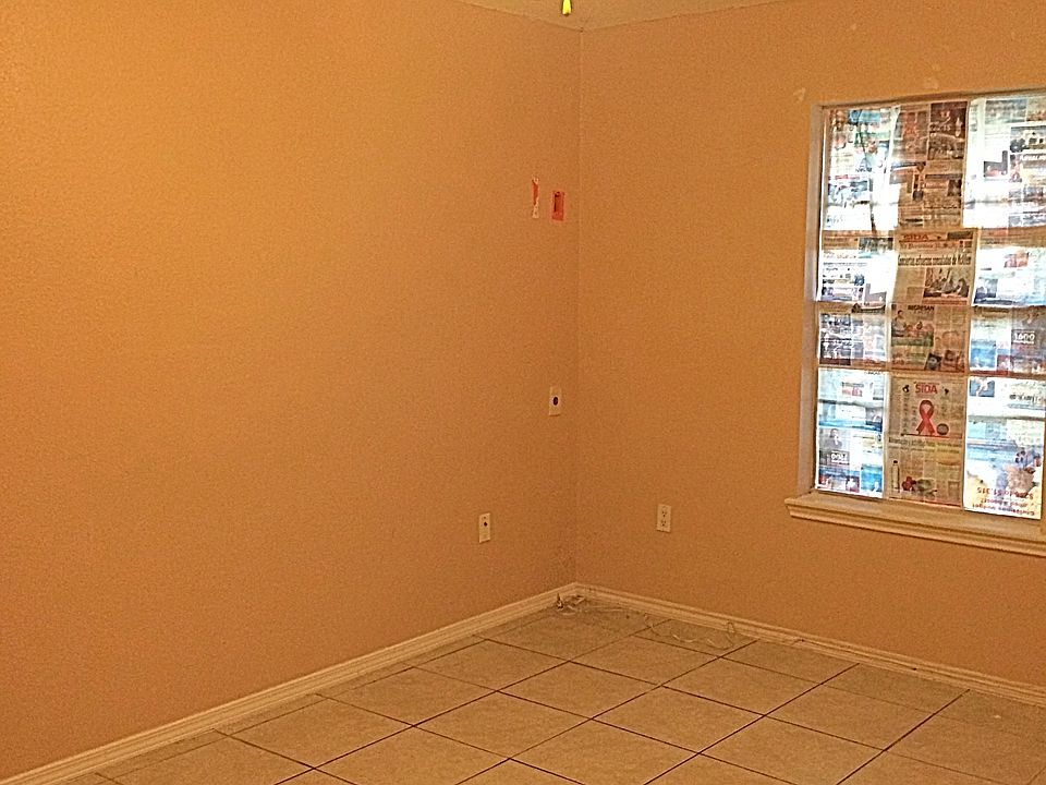 2nd image of 506 Tarpon Fields Dr