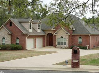 414 Wildwood Cir, Hot Springs, AR 71901