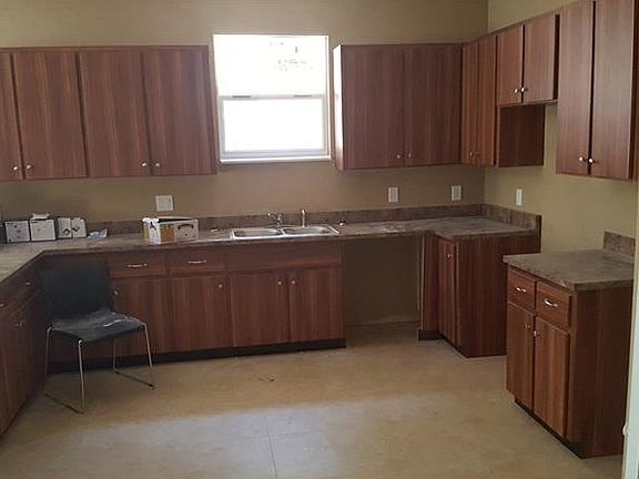 2nd image of 2819 Hambleton Ave