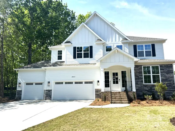 2913 Foxwood Rd, Charlotte, NC 28226