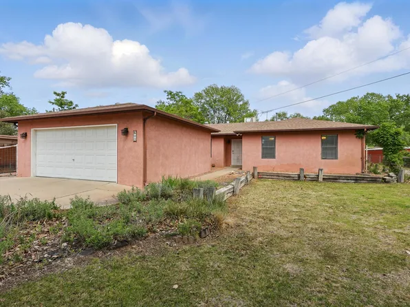 3 Shadow View Ct, Los Lunas, NM 87031