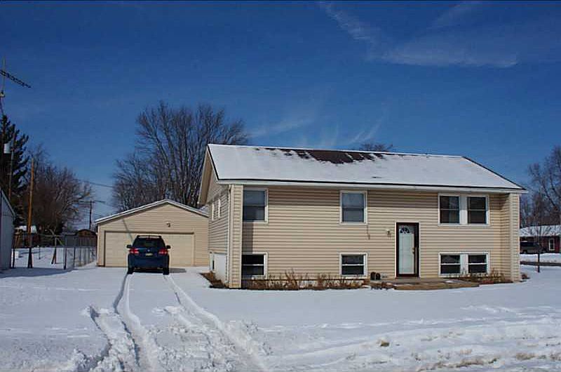 1st image of 24 Weinland St