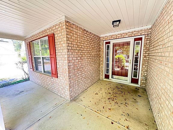 4th image of 152 Pickett Creek Ln