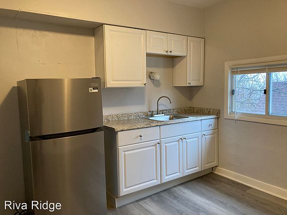 2nd image of 1330-1332 Pritchard St