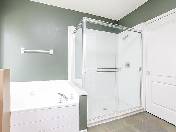 5th image of 15544 Bay Vista Dr