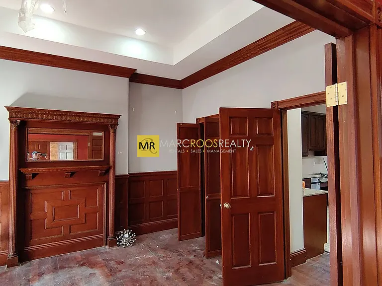 8 Strathmore Rd #4B — Photo 11
