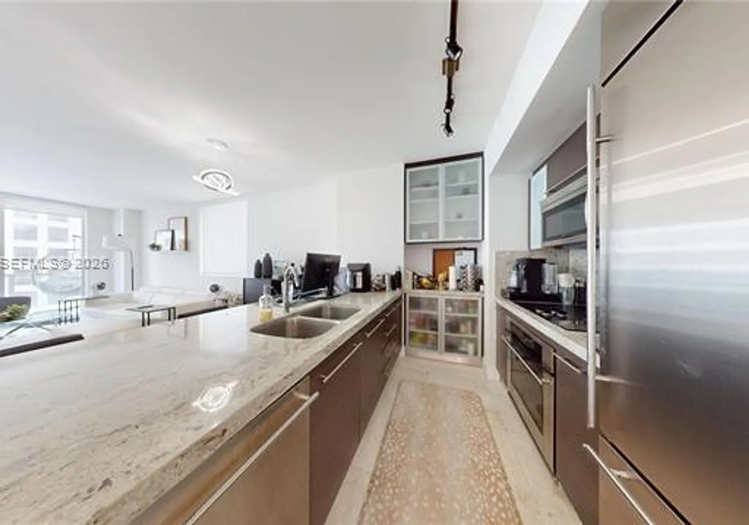 500 Brickell Ave cu-2610, Miami, FL 33131 — Photo 1