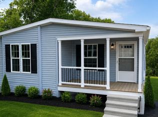 111 Clark Ln #9, Waterford, CT 06385