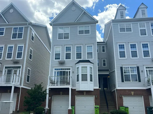 13635 Venturi Ln #173, Oak Hill, VA 20171