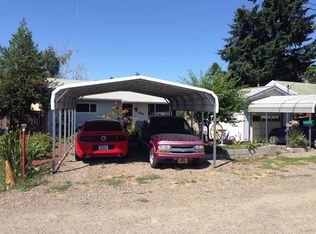 1753 Elkay Dr, Eugene, OR 97404