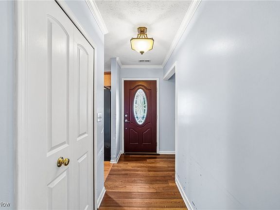 3rd image of 7338 Blanchard Dr