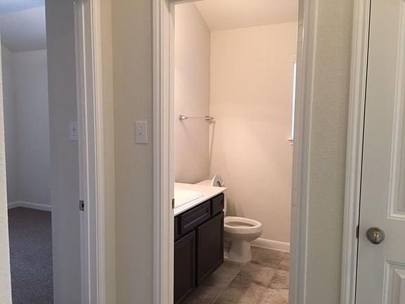 4th image of 4490 Elderberry St