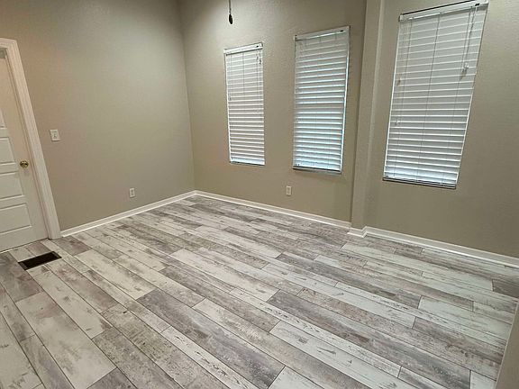 5th image of 618 S Willow Ave APT 1