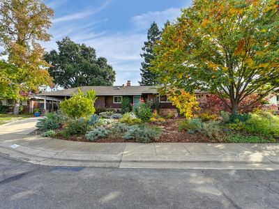 5855 Annrud Way, Sacramento, CA, 95822