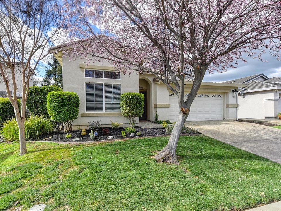 1st image of 9682 Dublin Bay Ct