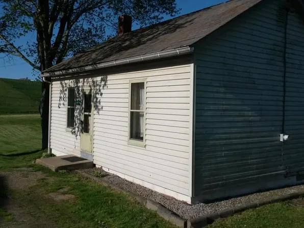 14090 Fink Rd, Kensington, OH 44427