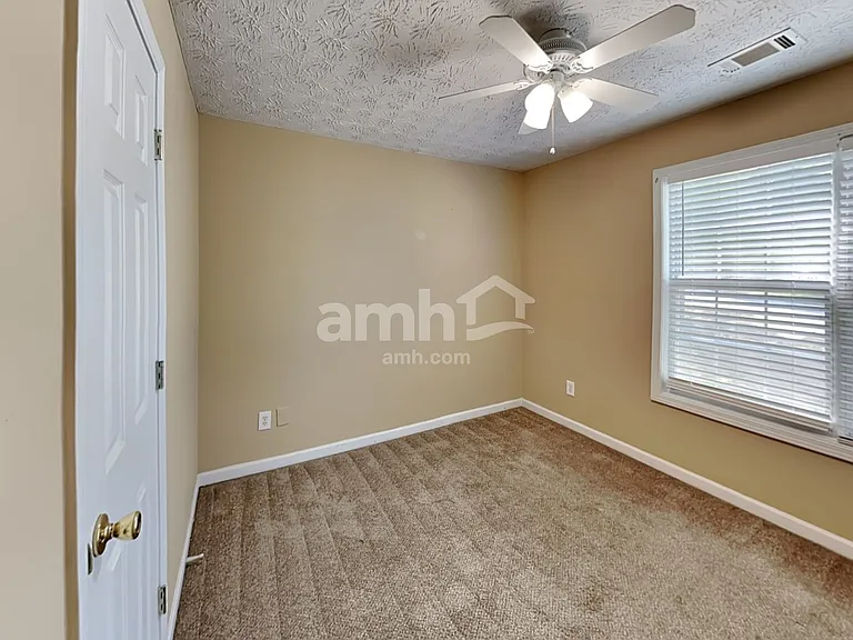 356 McMillan Rd — Photo 12