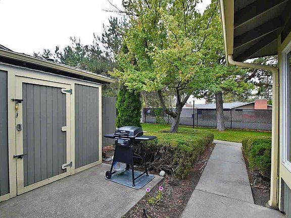4th image of 6005 E 6th Ave APT X7
