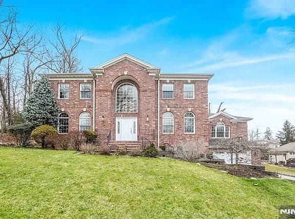 3rd image of 57 Merrifield Way