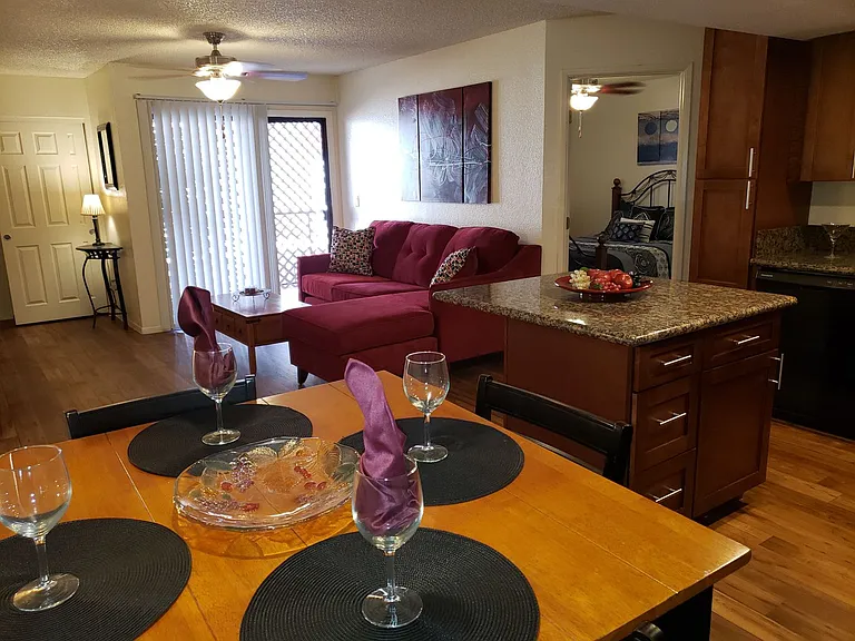 Desert Lakes Apartments — Photo 34