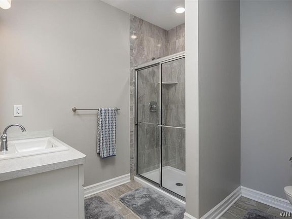 5th image of 299 Northill Dr Unit A
