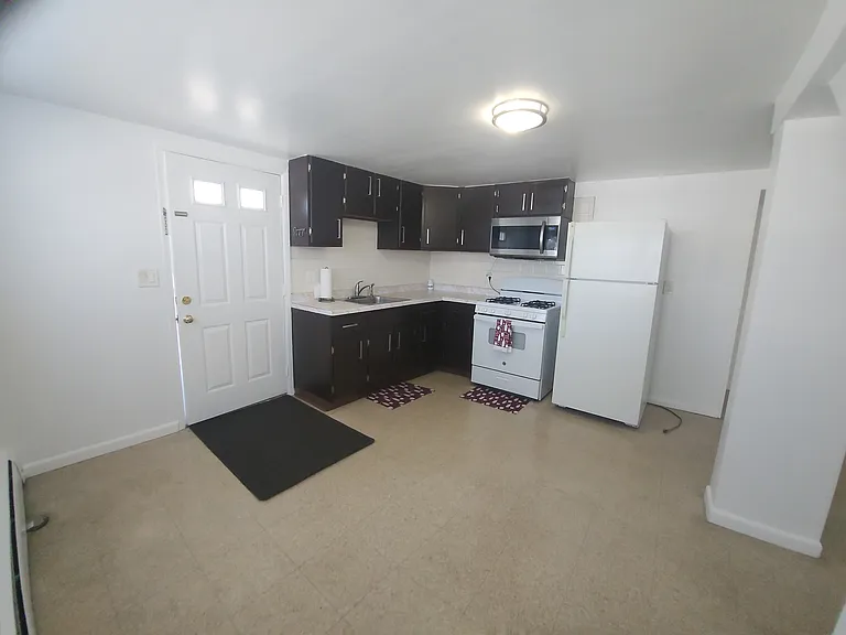430 Proctor Ave #1 — Photo 1