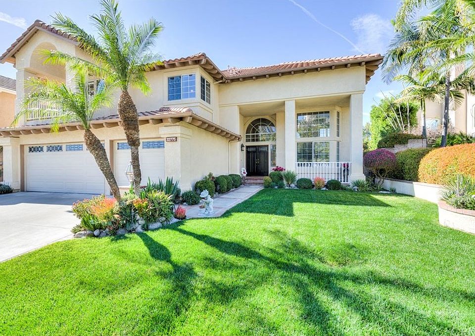 1st image of 32775 Sentinel Dr