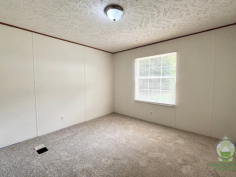 68 Honeysuckle Dr — Photo 17