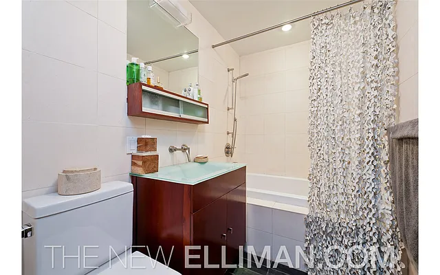 Rented by Douglas Elliman | media 5