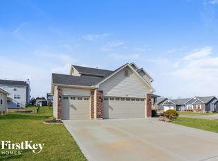 678 Lost Canyon Blvd, Wentzville, MO 63385