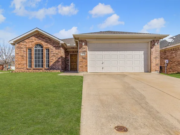 10516 Dry Valley Ct, Fort Worth, TX 76108