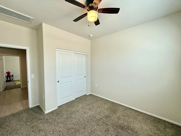 2207 S 46th St — Photo 27