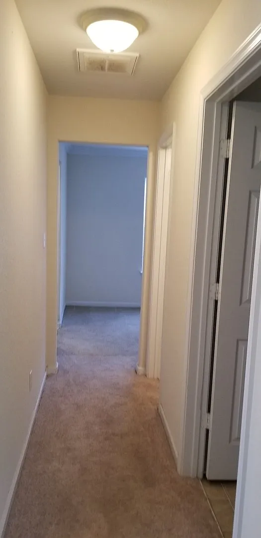3 Bedroom 2.5 Bath single family in Chesapeake — Photo 4