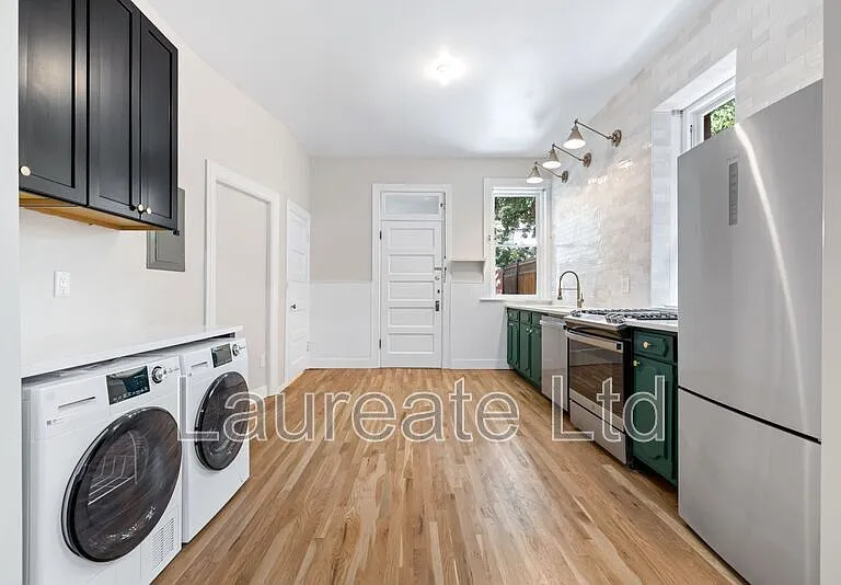 1126 N Lafayette St #1 — Photo 4