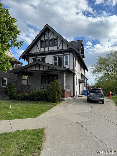 2 Agassiz Cir Photo 1