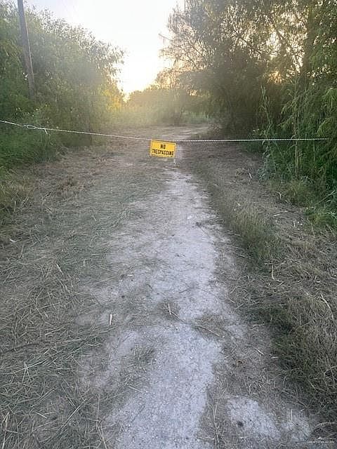 1st image of 11481 Mile 1 1/2 St E