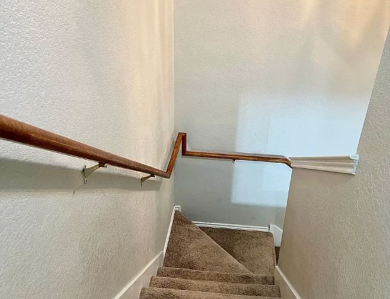 4th image of 2324 Aldergate Dr