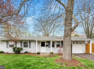 401 W Maple Ave, Sterling, VA 20164