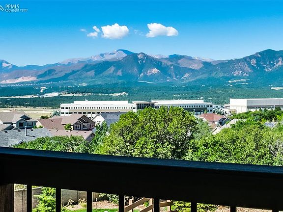 Awesome curb appeal!