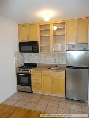 Rented by Bond New York | media 12