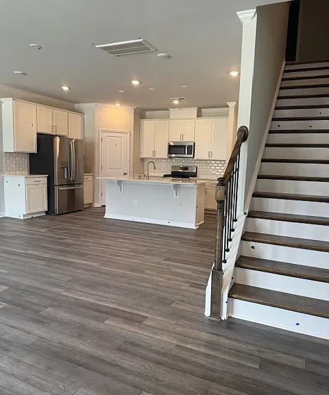 1812 Aspen River Ln — Photo 3