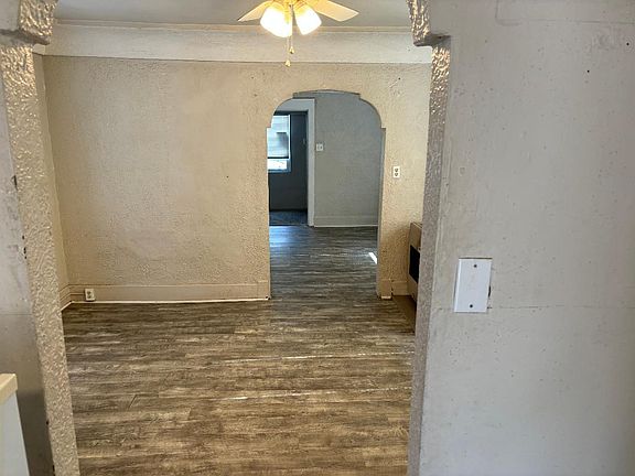 5th image of 221 10th St #A